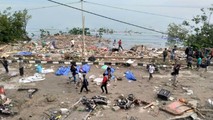 Cảnh tan hoang sau thảm họa