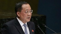 Bộ trưởng Ngoại giao Triều Tiên Ri Yong Ho.