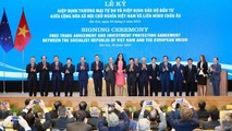 Hình ảnh tại lễ ký kết.