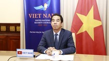Thứ trưởng Tô Anh Dũng dự cuộc thảo luận.