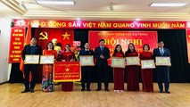 Tập thể, cá nhân có thành tích xuất sắc nhận Bằng khen, Cờ thi đua của UBND TP Hải Phòng
