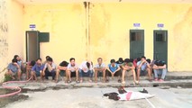 Bắt giữ 19 đối tượng đang say sưa đá gà, lắc tài xỉu