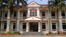 Sau sát nhập đơn vị hành chính: Trụ sở cũ bỏ không khi trụ sở mới quá tải