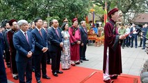 Chủ tịch nước Nguyễn Xuân Phúc dâng hương tri ân công đức Vua Hùng