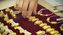 Giá vàng SJC trong nước hiện đang niêm yết ở mức 48,70 triệu đồng/lượng chiều bán ra