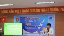 Thí sinh đang thuyết trình dự án khởi nghiệp