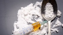 Giật mình Bayer từng sản xuất thuốc ho chứa heroin