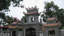 Tam quan chùa Nhất Trụ