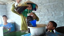 Mật mía được tiêu thụ nhiều nhất vào dịp Tết.