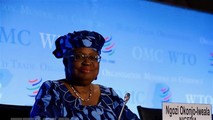 Bà Ngozi Okonjo-Iweala tại một cuộc họp báo ở Geneva, Thụy Sĩ.