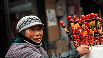 Kẹo hồ lô: Món ăn đường phố “ngon, bổ, rẻ” của Trung Quốc