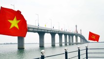 Cầu Cửa Hội.