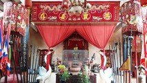 Điện thờ quan tri huyện Nguyễn Thiện Năng ở Miếu Thần Minh.