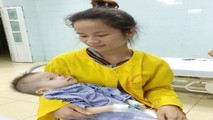 Cháu Nguyễn Thị Bình An (13 tháng tuổi) vừa được các bác sỹ khoa Tim mạch, Bệnh viện Nhi Thanh Hóa can thiệp bít lỗ thông thành công.