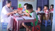 Lớp học miễn phí của cô giáo làng Trương Thị Phúc