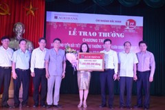 Agribank trao Giải đặc biệt 1 tỷ đồng lần thứ hai cho khách hàng