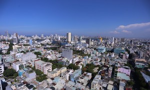 Tình trạng ký gửi, ký chờ nhà đất tại phòng công chứng làm méo mó thị trường bất động sản.