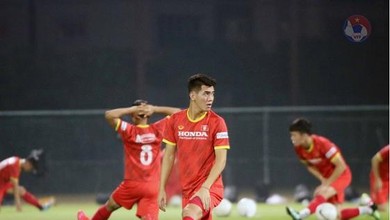 Tiền đạo trẻ Tiến Linh tiếp tục được đặt kỳ vọng sẽ tỏa sáng trên hàng công của ĐT Việt Nam.