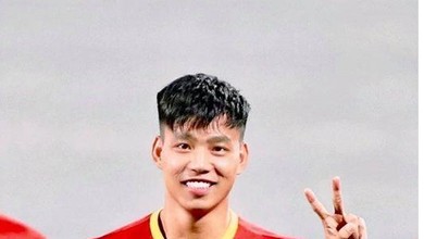 Vũ Văn Thanh đã ấn định chiến thắng 4-0 của các chiến binh Sao Vàng