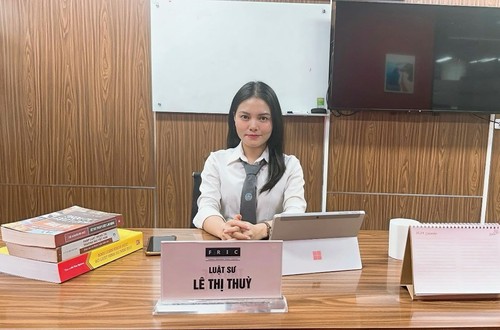 Luật sư Lê Thị Thùy. 