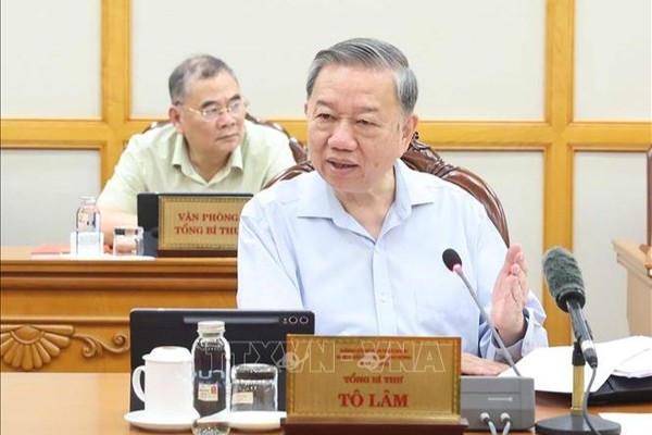 Tổng Bí thư: Bố trí, sắp xếp cán bộ đúng nguyên tắc, không để phát sinh vấn đề phức tạp nội bộ