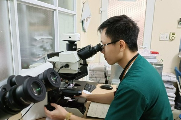 Ứng dụng các kỹ thuật hiện đại như công nghệ giải trình tự gen thế hệ mới sẽ giúp phát hiện sớm đột biến gene liên quan đến ung thư và kháng thuốc.