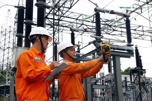 Công tác quản lý, vận hành bảo đảm dòng điện luôn thông suốt phục vụ hoạt động sản xuất kinh doanh.
