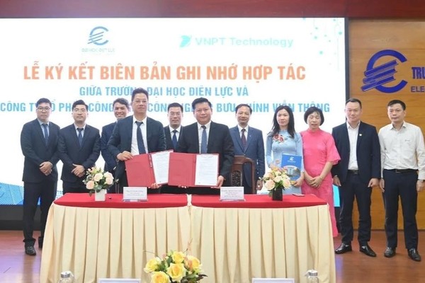 Nhà trường ký kết hợp tác với các đơn vị, doanh nghiệp.