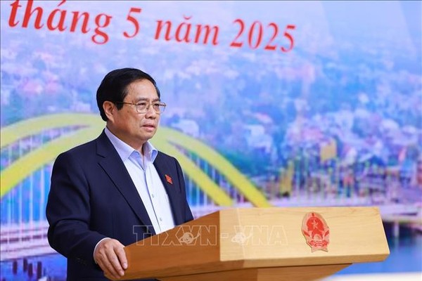 Thủ tướng Phạm Minh Chính chủ trì Phiên họp thứ 17 của Ban Chỉ đạo nhà nước các công trình, dự án quan trọng quốc gia, trọng điểm của ngành giao thông vận tải. Ảnh: Dương Giang/TTXVN.