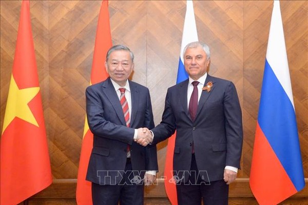 Tổng Bí thư Tô Lâm hội kiến Chủ tịch Duma Quốc gia LB Nga Vyacheslav Volodin. Ảnh: TTXVN