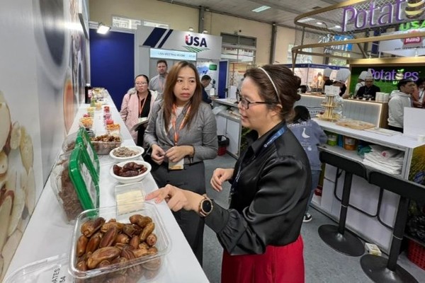 Gian trưng bày hàng nông nghiệp Hoa Kỳ tại triển lãm về thực phẩm vào tháng 3/2025. (Ảnh: PV)