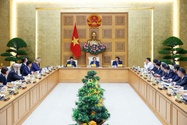 Cuộc làm việc nhằm lắng nghe, giải quyết các vướng mắc, đề xuất giải pháp thúc đẩy hợp tác đầu tư, kinh doanh Việt Nam - Hoa Kỳ. (Ảnh: VGP/Nhật Bắc)