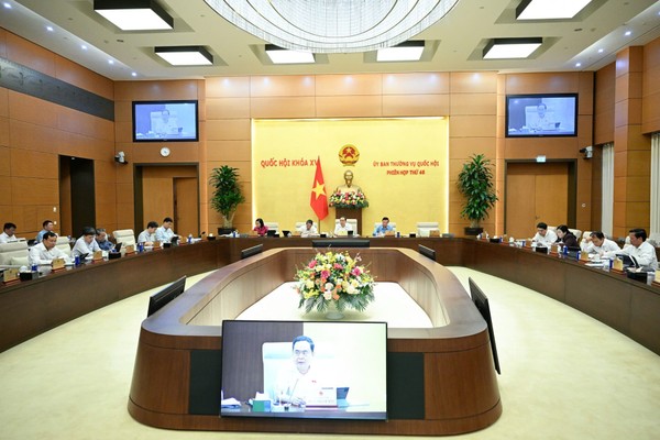 Quang cảnh phiên làm việc của UBTVQH chiều 6/6. (Ảnh: quochoi.vn).