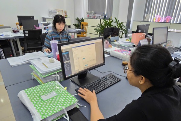 Cán bộ, công chức, viên chức làm công tác hộ tịch tại Sở Tư pháp Khánh Hòa