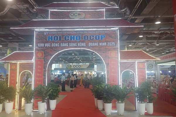 Hội chợ OCOP khu vực Đồng bằng sông Hồng tại Quảng Ninh.