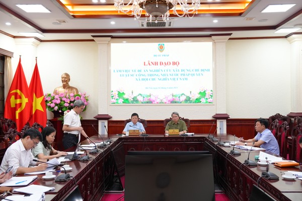 Toàn cảnh buổi làm việc.