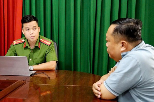 Tạm giữ hình sự đối tượng làm giả văn bản của UBND tỉnh An Giang