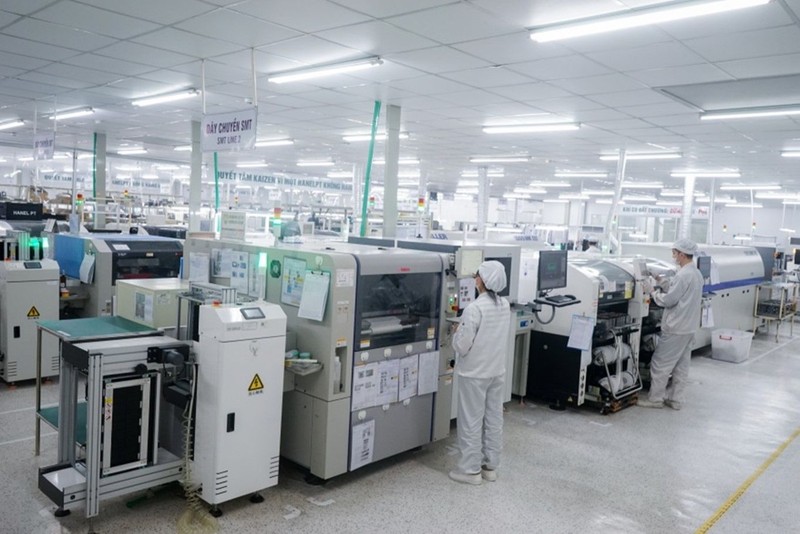 Dây chuyền thiết bị sản xuất tại Công ty Điện tử Hanel PT.