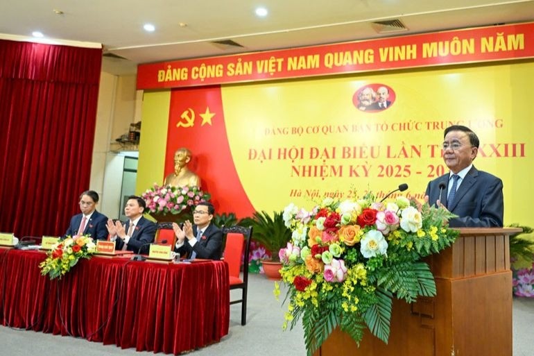 Đồng chí Trần Cẩm Tú, Ủy viên Bộ Chính trị, Thường trực Ban Bí thư, Bí thư Đảng ủy các Cơ quan Đảng Trung ương phát biểu chỉ đạo Đại hội. (Ảnh: Duy Linh) 