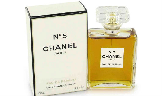 Những cuộc chiến quanh “huyền thoại nước hoa Chanel N°5”