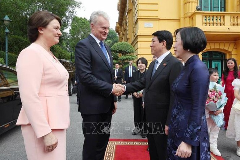 Chủ tịch nước Lương Cường chủ trì lễ đón Tổng thống Lithuania thăm chính thức Việt Nam