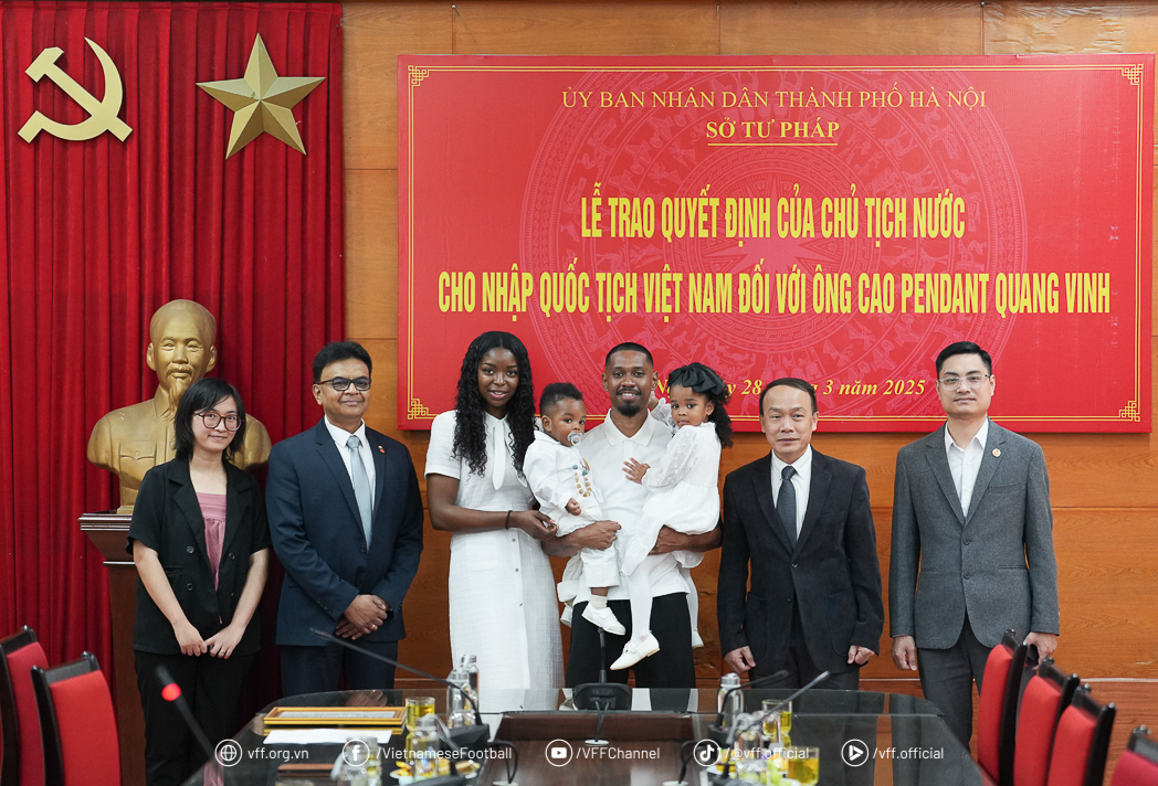 Pendant Quang Vinh lên đội tuyển Việt Nam