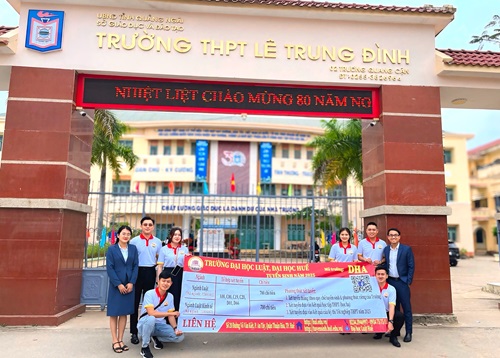 Trường ĐH Luật (ĐH Huế) triển khai chương trình tư vấn tuyển sinh - hướng nghiệp năm 2025