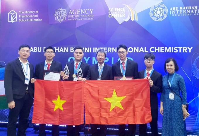 Nam sinh Hà Nam giành Huy chương Vàng Olympic Hóa học quốc tế, đạt điểm tuyệt đối