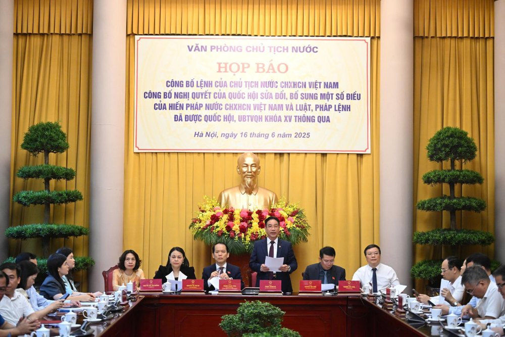 Công bố Lệnh của Chủ tịch nước về Nghị quyết sửa đổi, bổ sung một số điều của Hiến pháp