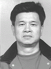 Tên Peter Chong.