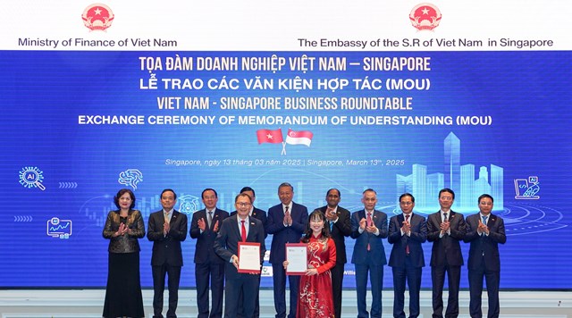 Trường Đại học VinUni và Đại học NTU (Singapore) ký kết hợp tác liên minh chiến lược