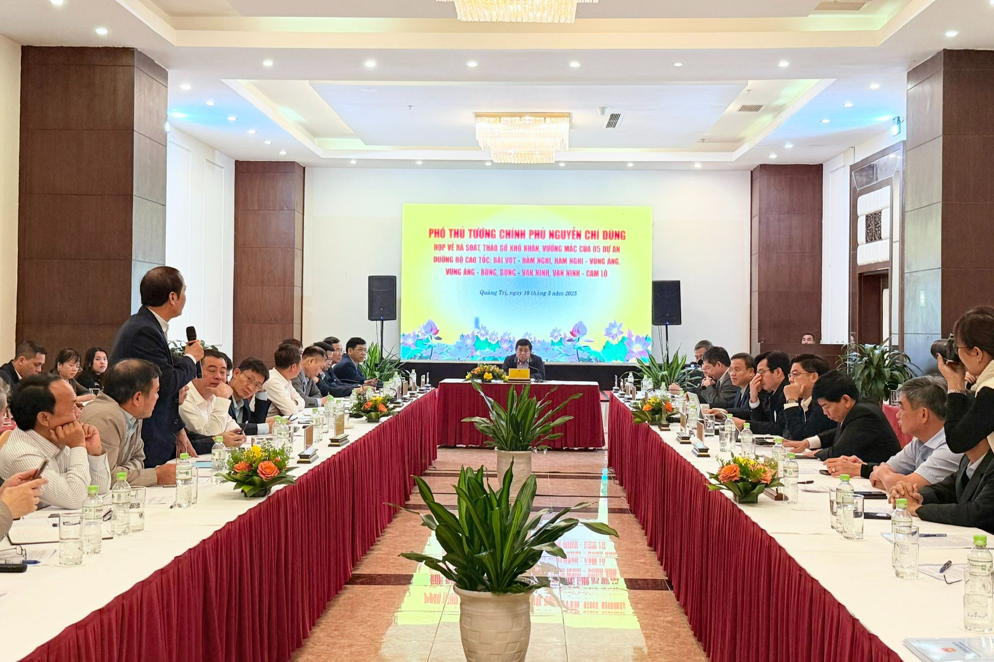 Dự án cao tốc đoạn Vạn Ninh - Cam Lộ (Quảng Trị): Trong tháng 3 phải bàn giao 100% mặt bằng sạch cho dự án