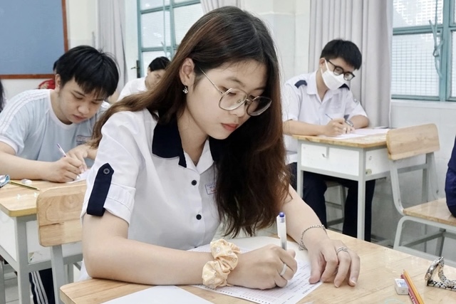 Không để việc sắp xếp bộ máy ảnh hưởng đến kỳ thi tốt nghiệp năm 2025