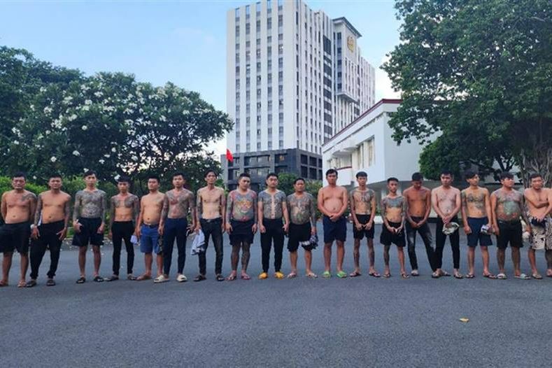 Triệt phá 'băng' cho vay nặng lãi, thu 5 khẩu súng, khởi tố 32 đối tượng